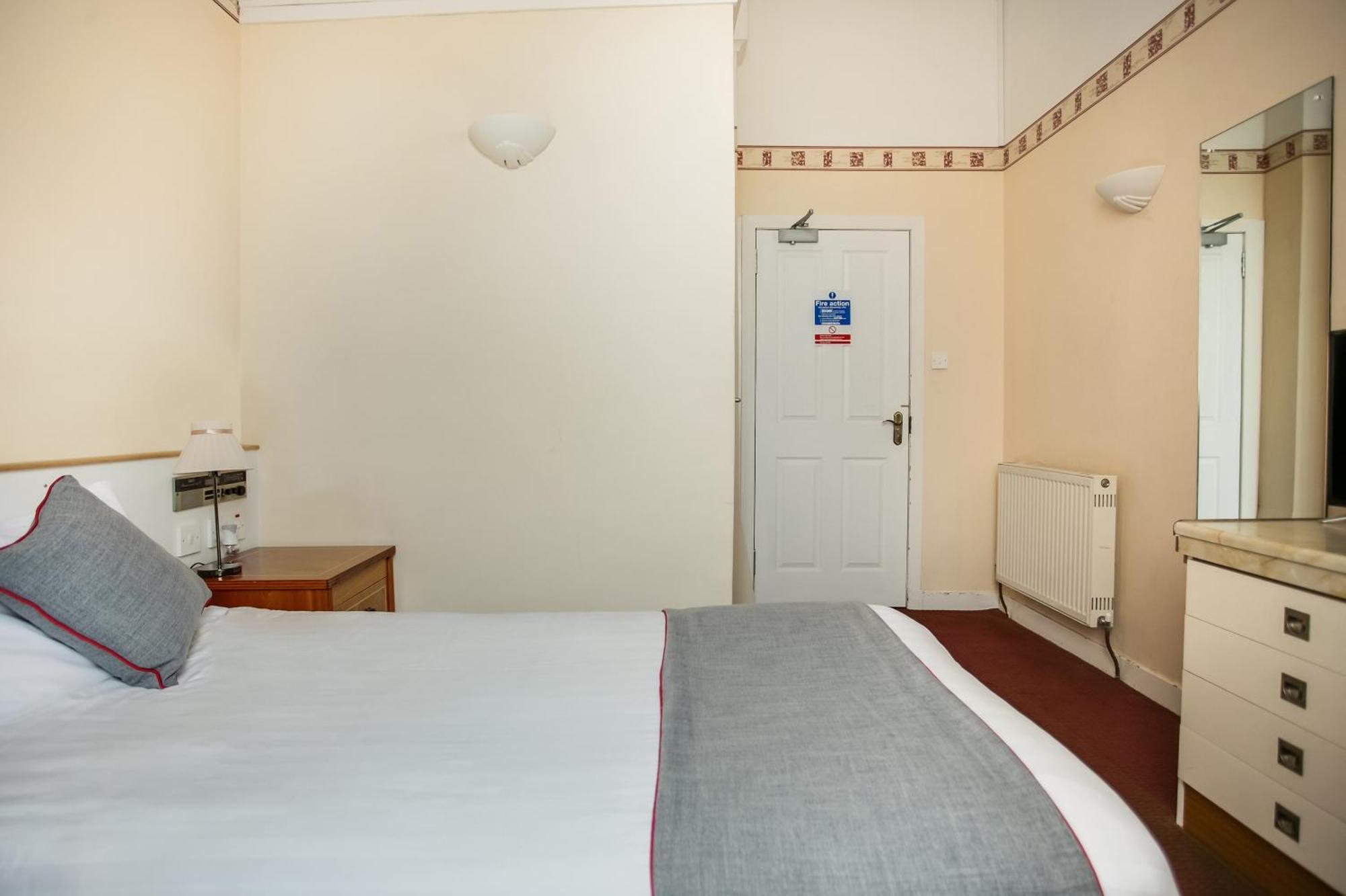 Oyo Glenpark Hotel, Ayr Central מראה חיצוני תמונה